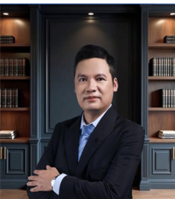 Mr. Hoàng Tùng